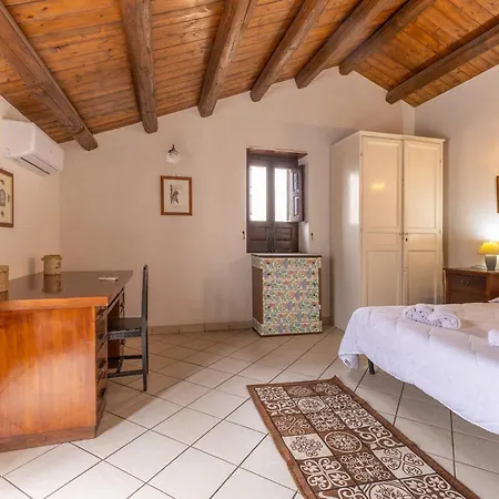 The And Art Seahorse House Holiday home Vittoria